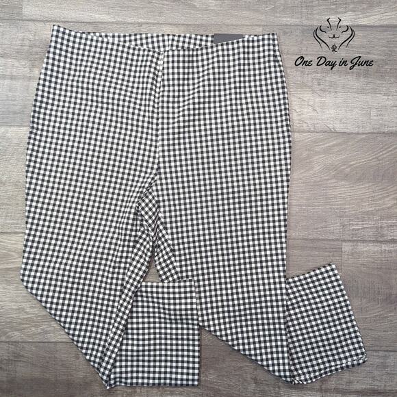 Meg & Margot Slim Leg Capri Pants Size L - Picture 1 of 6